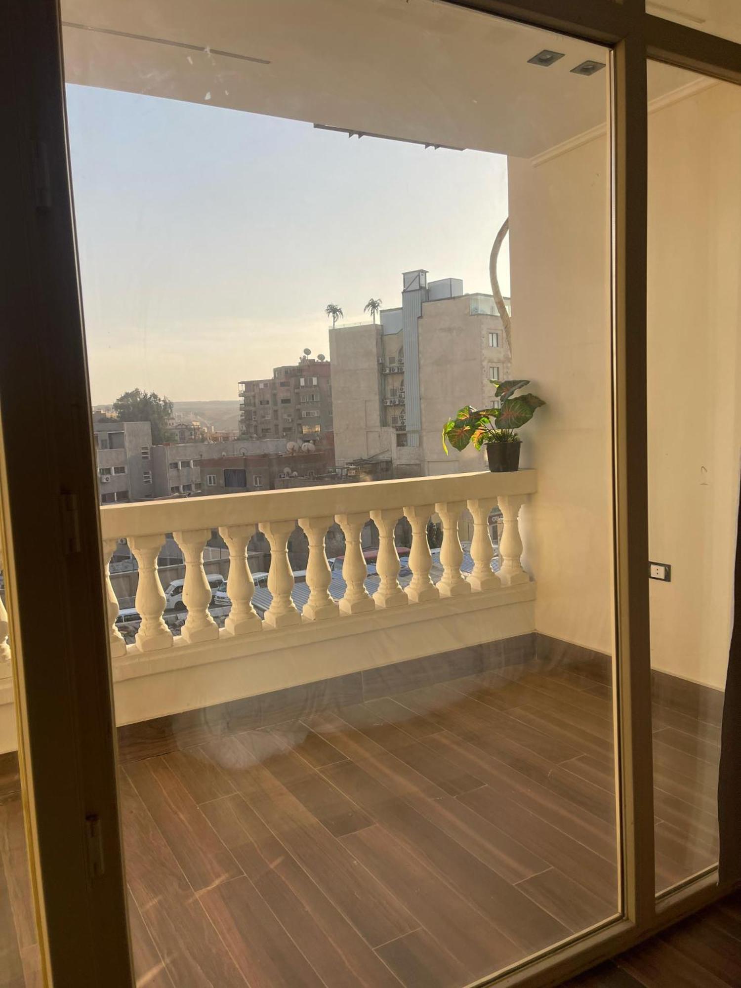Roone Pyramids View Cairo