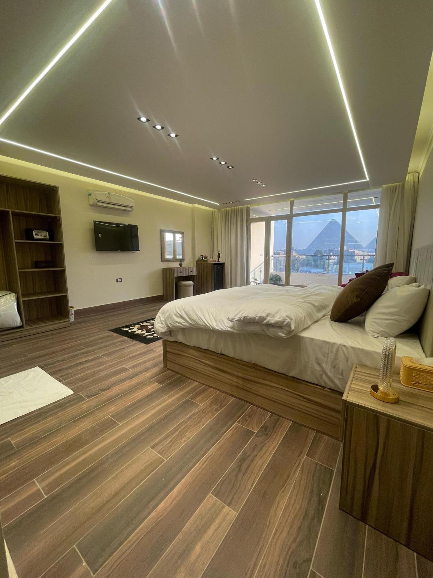 Hotel Roone Pyramids View Cairo
